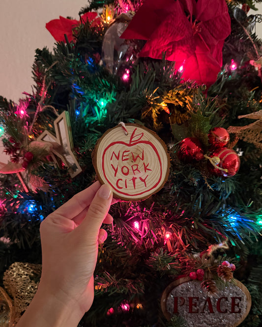 big apple 'New York City' (red)