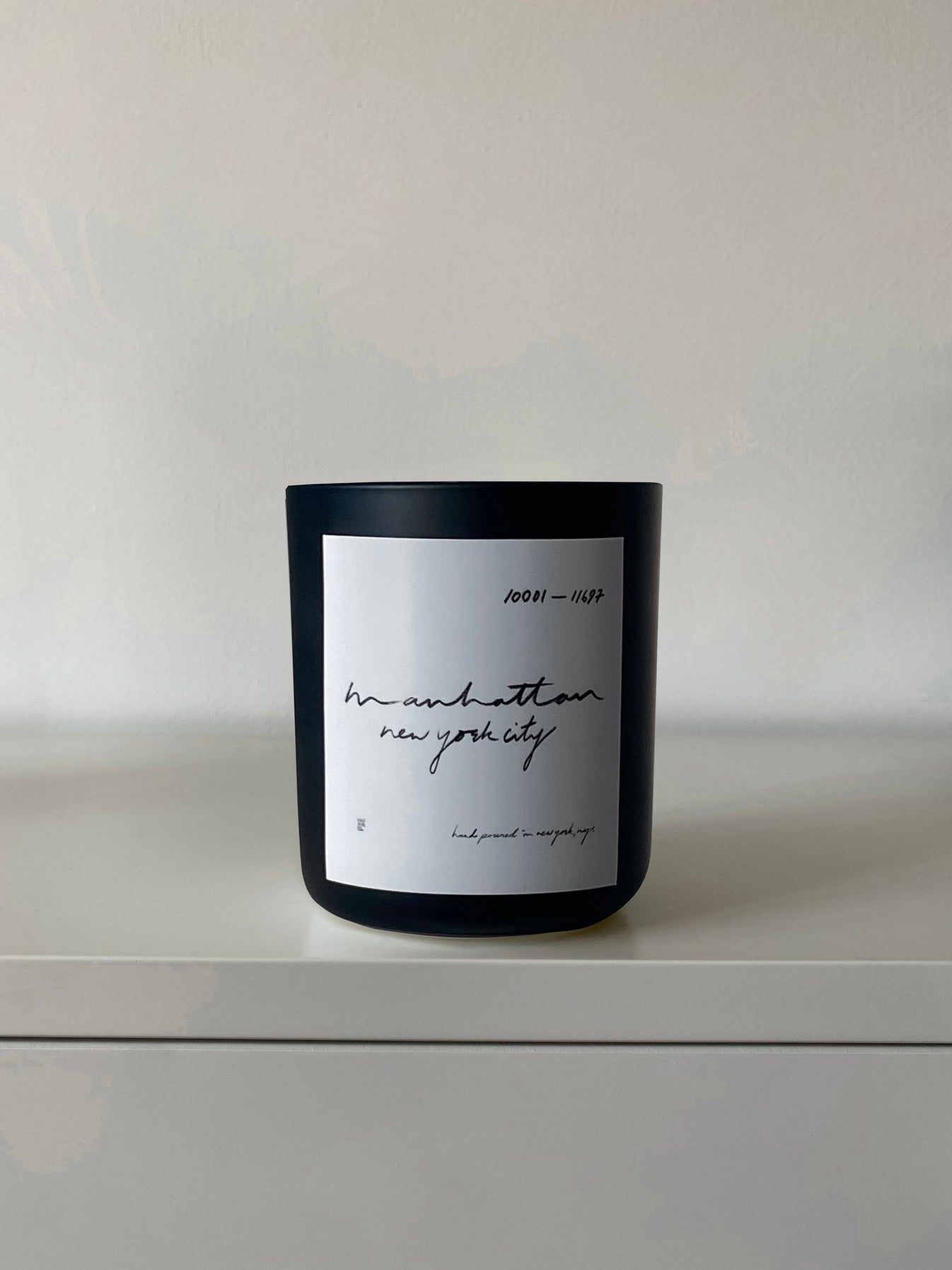 manhattan candle (12oz) venustongnyc